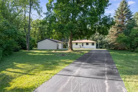 728 Buth, Comstock Park, MI 49321