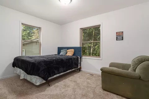 Bedroom - 72 Royal, Springfield, MI 49037 photo 3 of 8
