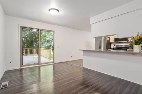 Living - 72 Royal, Springfield, MI 49037 photo 2 of 2