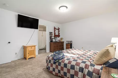 Bedroom - 72 Royal, Springfield, MI 49037 photo 7 of 8