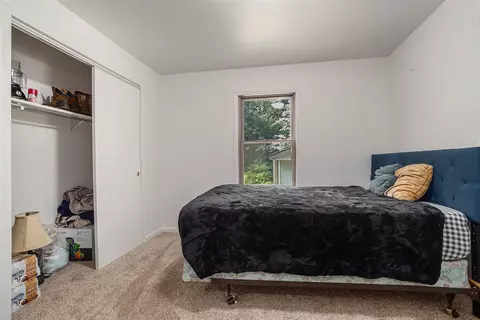 Bedroom - 72 Royal, Springfield, MI 49037 photo 4 of 8