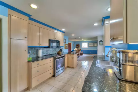 Kitchen - 1286 Levant, Jackson, MI 49203 photo 2 of 2