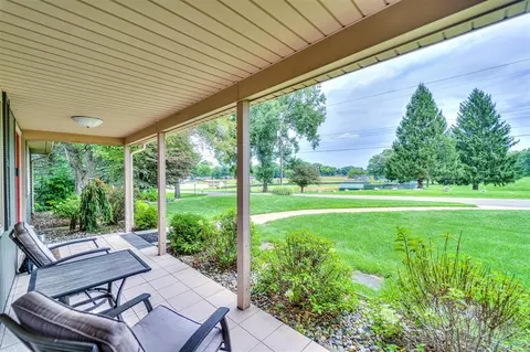 Exterior - 1286 Levant, Jackson, MI 49203 photo 5 of 13
