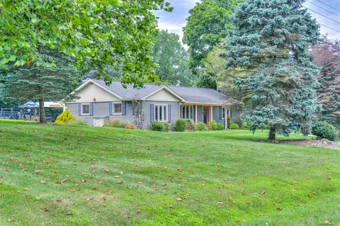Exterior - 1286 Levant, Jackson, MI 49203 photo 4 of 13