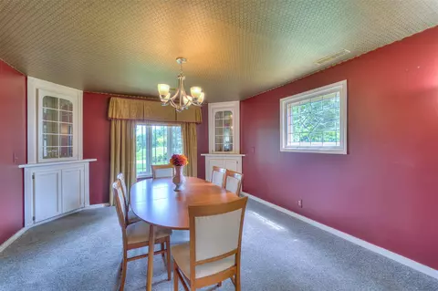 Dining - 1286 Levant, Jackson, MI 49203 photo 1 of 3