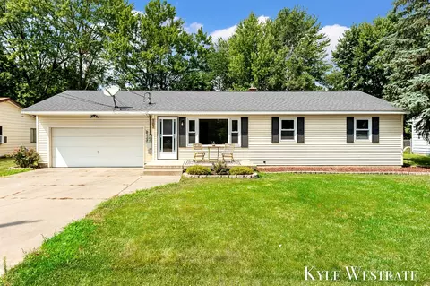 107 Gaines, Grand Rapids, MI 49548