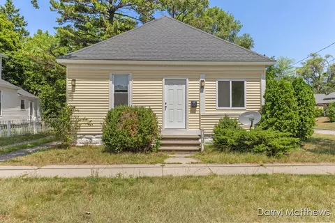 374 W Southern, Muskegon, MI 49441