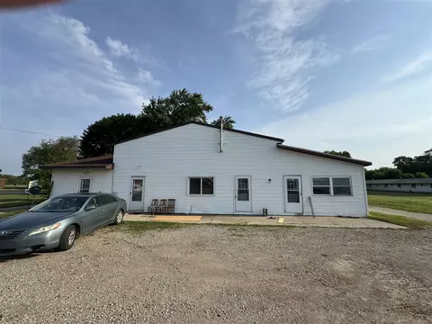 820 W Chicgao, White Pigeon, MI 49099