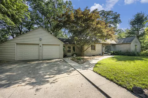 1511 Edgeridge, Kalamazoo, MI 49008