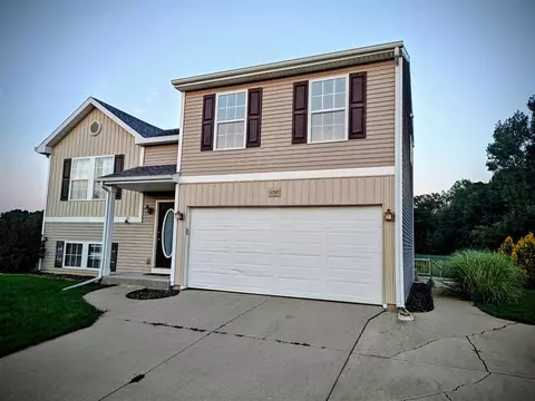 11707 Bear Mdw, Alto, MI 49302