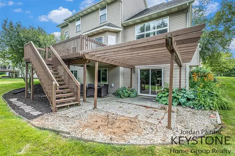 Exterior - 2206 Maplerow, Grand Rapids, MI 49534 photo 7 of 8