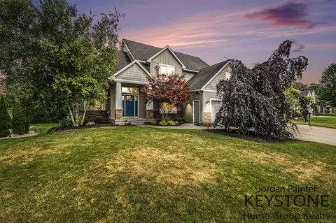 Exterior - 2206 Maplerow, Grand Rapids, MI 49534 photo 6 of 8