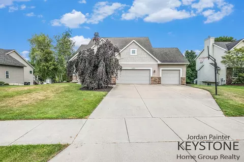 2206 Maplerow, Grand Rapids, MI 49534