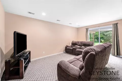 Living - 2206 Maplerow, Grand Rapids, MI 49534 photo 2 of 2