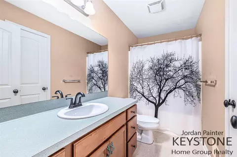 Bath - 2206 Maplerow, Grand Rapids, MI 49534 photo 3 of 3