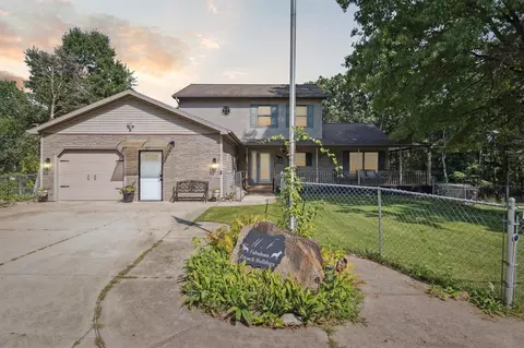 1923 E Kimmel, Jackson, MI 49201