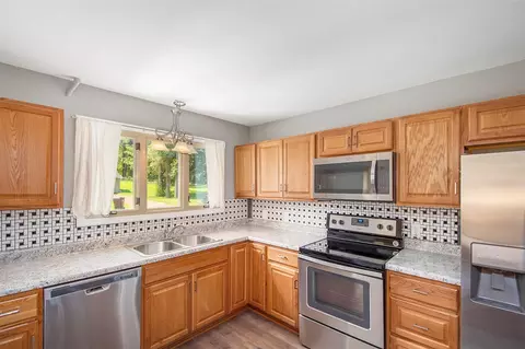 Kitchen - 362 Hillside, Jackson, MI 49203 photo 3 of 5