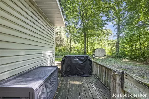 Exterior - 898 S Woodside, White Cloud, MI 49349 photo 4 of 9