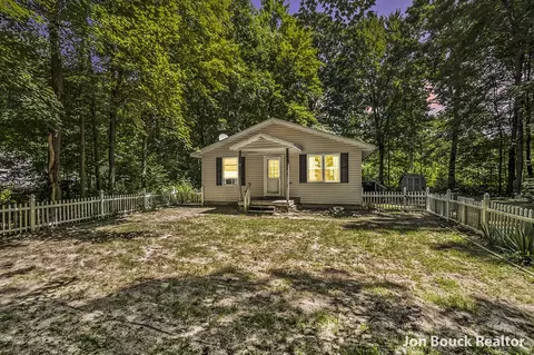 Exterior - 898 S Woodside, White Cloud, MI 49349 photo 9 of 9