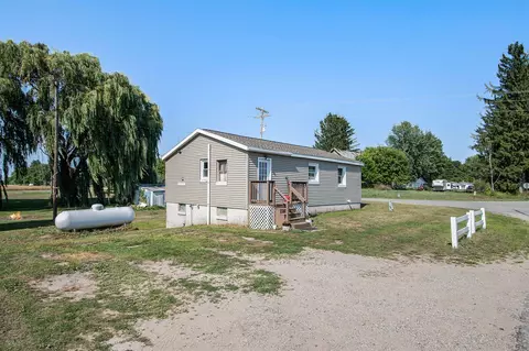 Exterior - 1993 S Custer, Custer, MI 49405 photo 2 of 4
