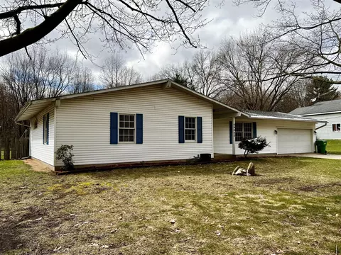 69682 Ironwood, Niles, MI 49120