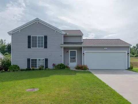 222 Station Hl, Galesburg, MI 49053