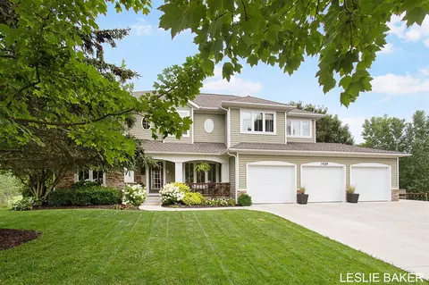 1939 Sugarcreek, Zeeland, MI 49464