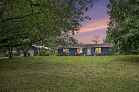 6140 E Galien Buchanan, Buchanan, MI 49107
