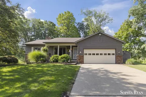 86 Carl, Ada, MI 49301