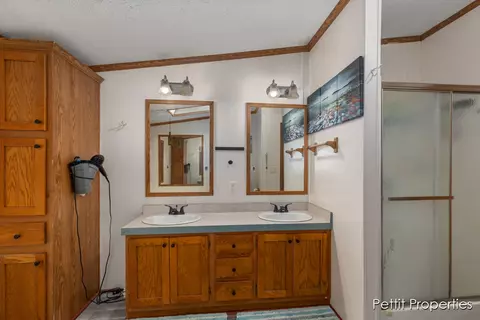 Bath - Undisclosed, Lowell, MI 49331 photo 3 of 3