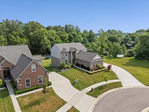 42940 Lexington, Belleville, MI 48111