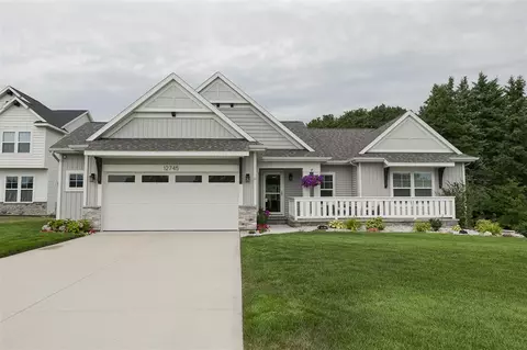 12745 Riverton, Grand Haven, MI 49417