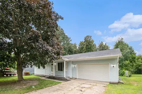 2539 Renfrew, Lansing, MI 48911
