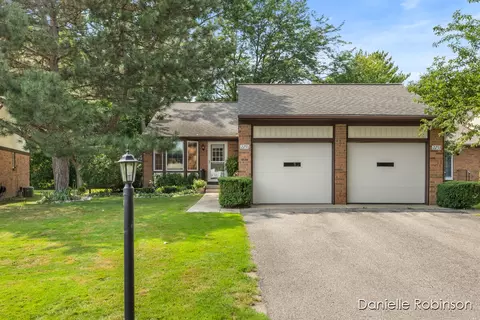 2255 Radcliff #72, Grand Rapids, MI 49546