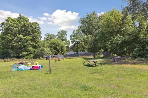 4438 Division, Mcbride, MI 48852 photo 41
