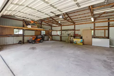4438 Division, Mcbride, MI 48852 photo 34