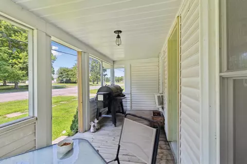 4438 Division, Mcbride, MI 48852 photo 8