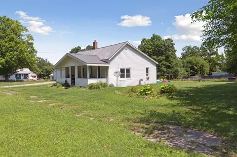 4438 Division, Mcbride, MI 48852 photo 4
