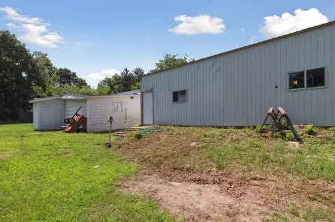4438 Division, Mcbride, MI 48852 photo 37