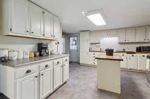 4438 Division, Mcbride, MI 48852 photo 17