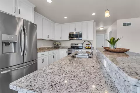 Kitchen - 9502 Lee, Jackson, MI 49201 photo 5 of 5