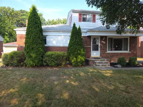 2480 Longmeadow, Trenton, MI 48183
