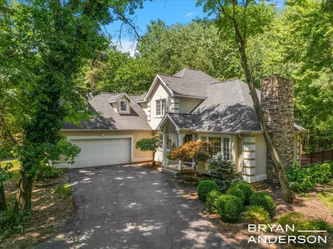 1111 Lasalette, Grand Rapids, MI 49546