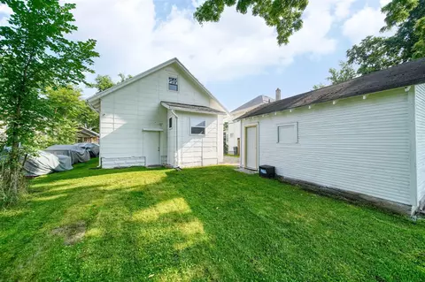 Exterior - 151 W Euclid, Jackson, MI 49203 photo 5 of 11
