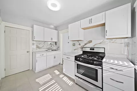Kitchen - 151 W Euclid, Jackson, MI 49203 photo 1 of 1