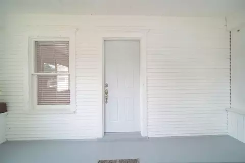 Exterior - 151 W Euclid, Jackson, MI 49203 photo 4 of 11