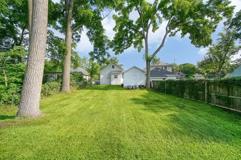 Exterior - 151 W Euclid, Jackson, MI 49203 photo 10 of 11
