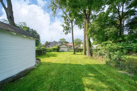 Exterior - 151 W Euclid, Jackson, MI 49203 photo 6 of 11