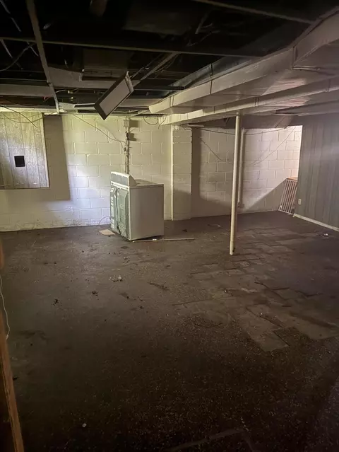 1364 Sutton, Flint, MI 48504 photo 9