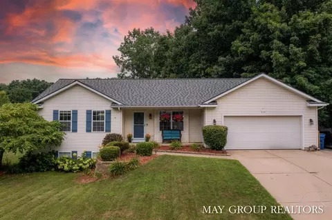329 Willow Run, Wayland, MI 49348